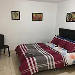 Dorado Airport Rooms & Apartments